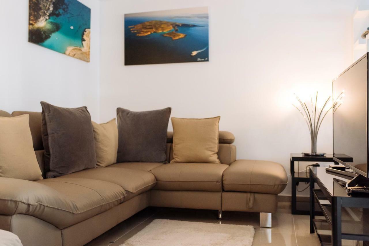 Luxury Flat 8 Near Metro Apartamento Bucareste Exterior foto
